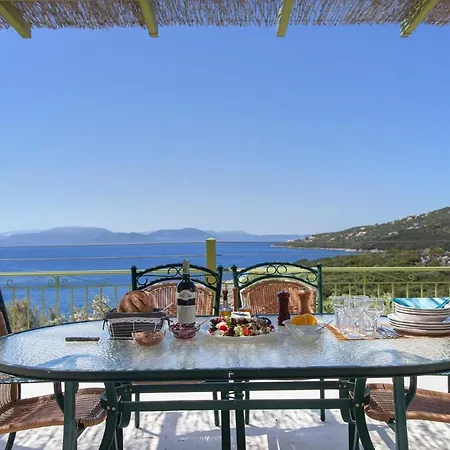 Villa With Sea Access