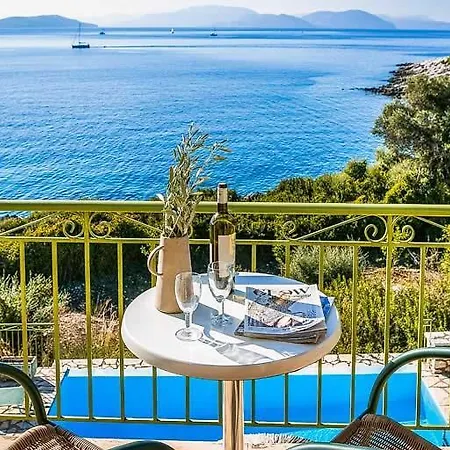 Villa With Sea Access