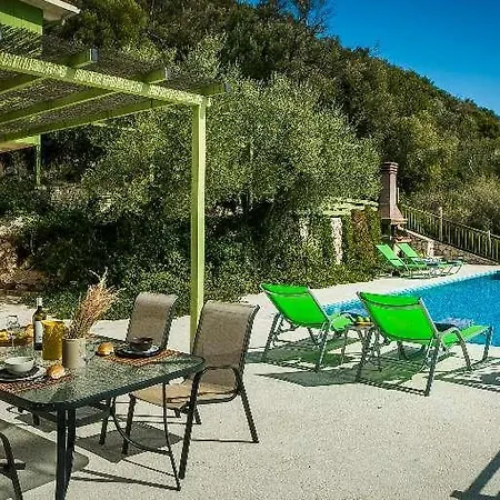 Villa With Sea Access Sivota
