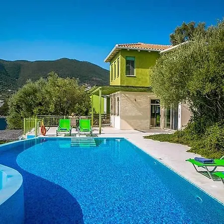 Villa With Sea Access *