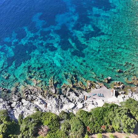 Villa With Sea Access *