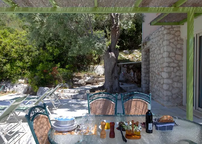 Villa With Sea Access *