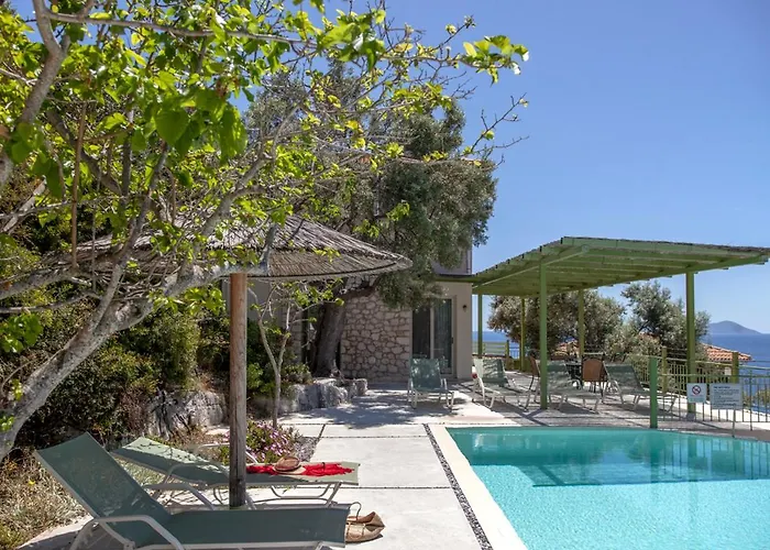 With Sea Access Villa *